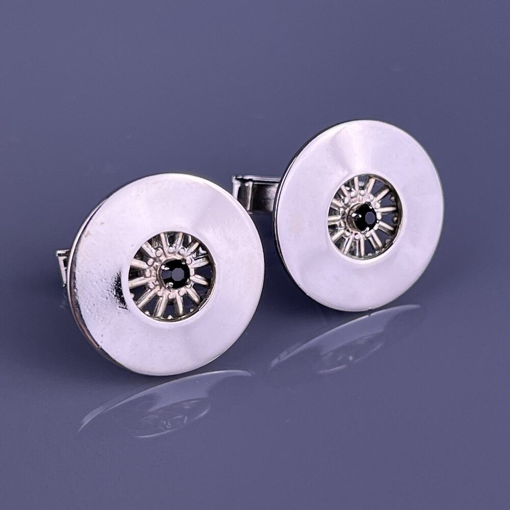 Round Black Glass Cufflinks Silver Tone Wheel Spokes Polished Finish Vintage - Picture 1 of 6